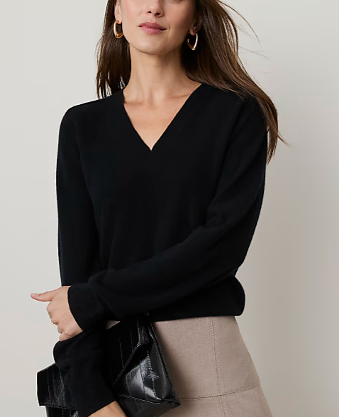 V-Neck Sweater in Cashmere