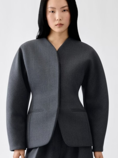 The Ovalo jacket
