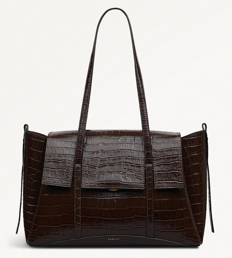 Dark Oak Large Flapover Shoulder