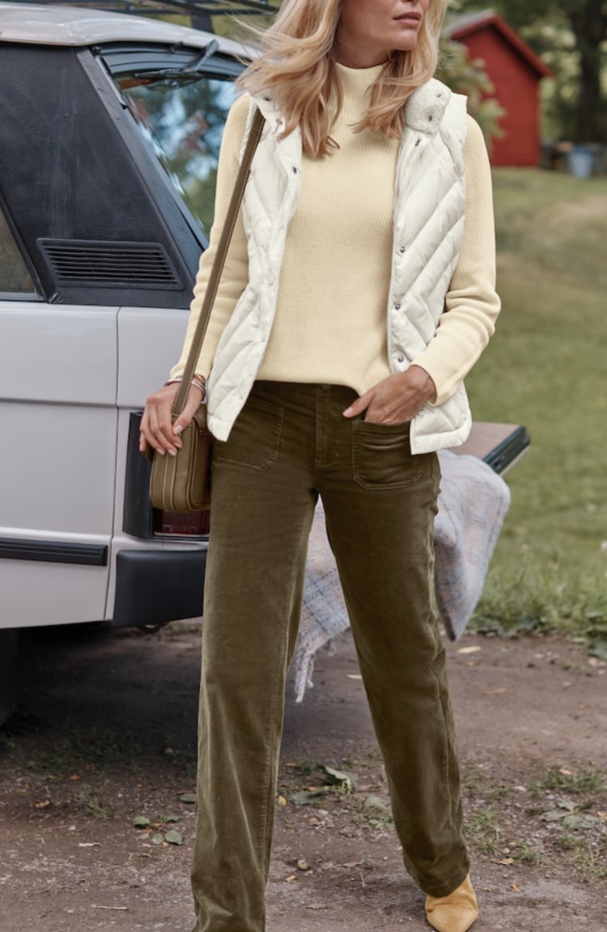 Patch-Pocket Wide-Leg Cord