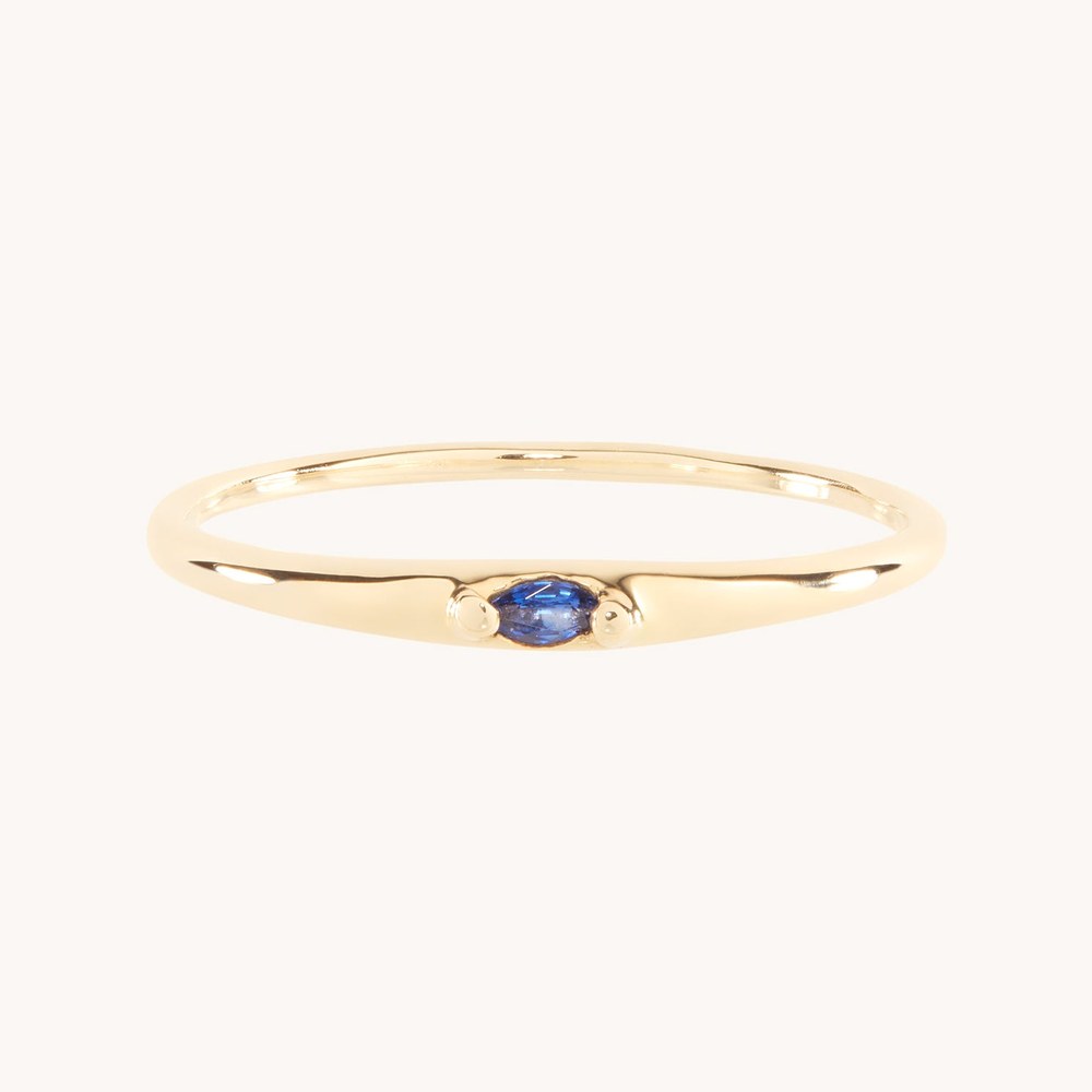 Moondew Signet Ring, Blue Sapphire