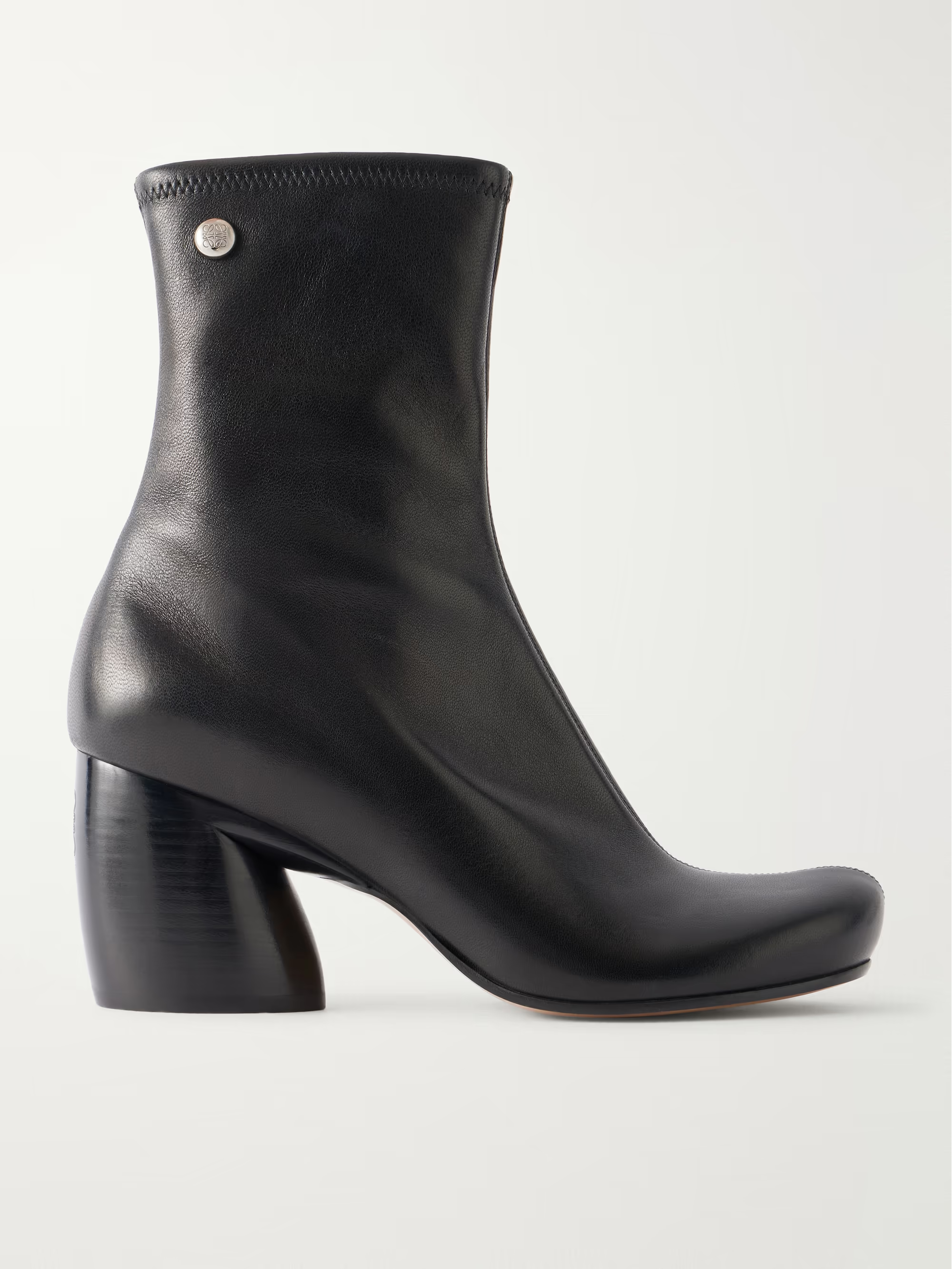 Oval leather ankle boots