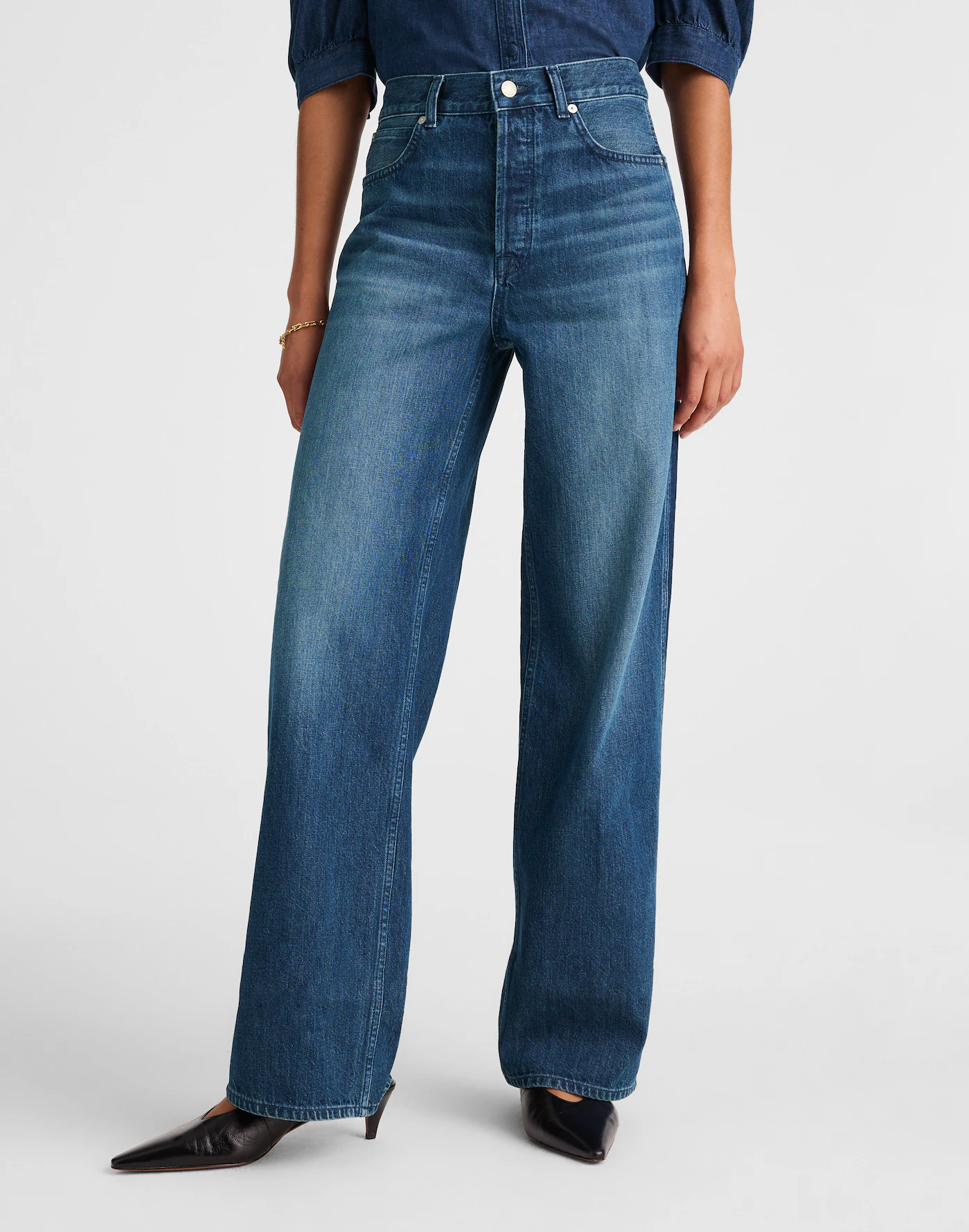 Low Slung Baggy Jeans