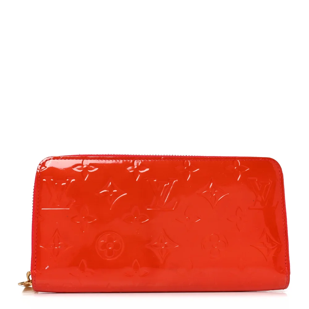 Pre-Owned Vernis Zippy Wallet Freesia