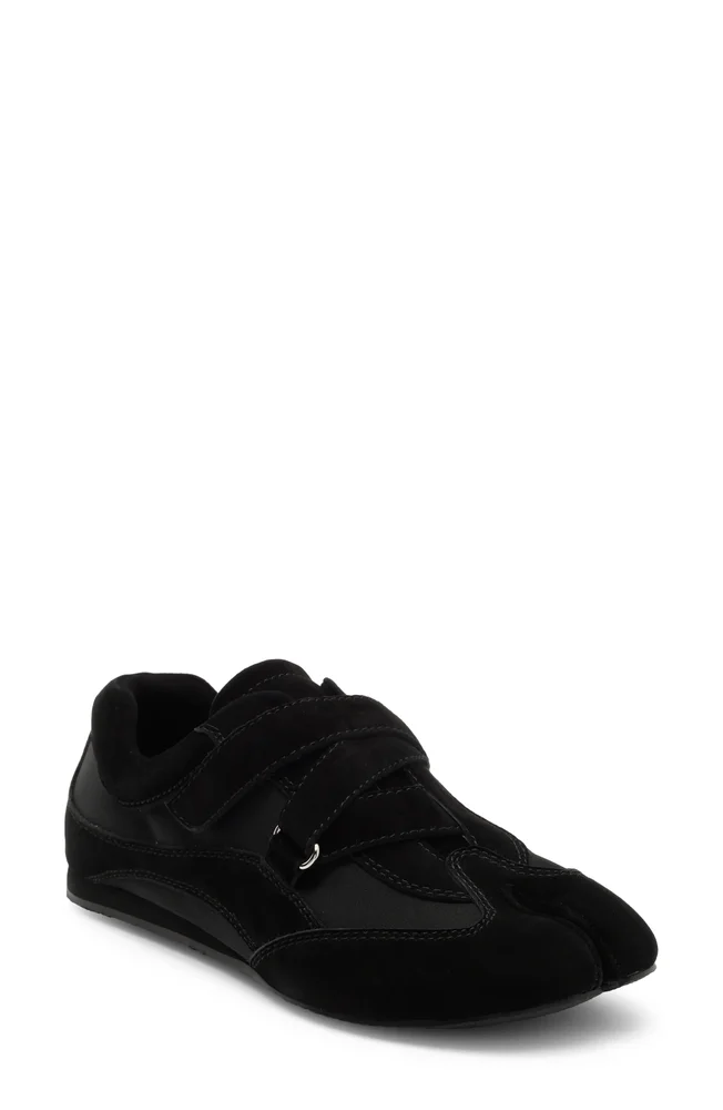 Planeta Split Toe Sneaker