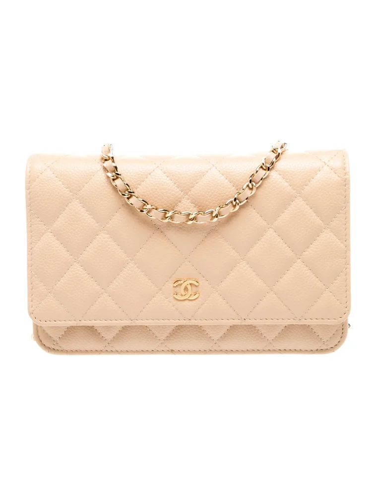 Interlocking CC Logo Wallet