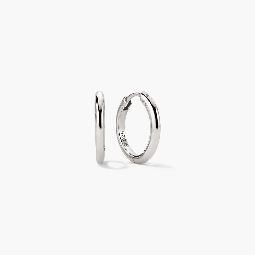 mejuri.com Tube Medium Hoops