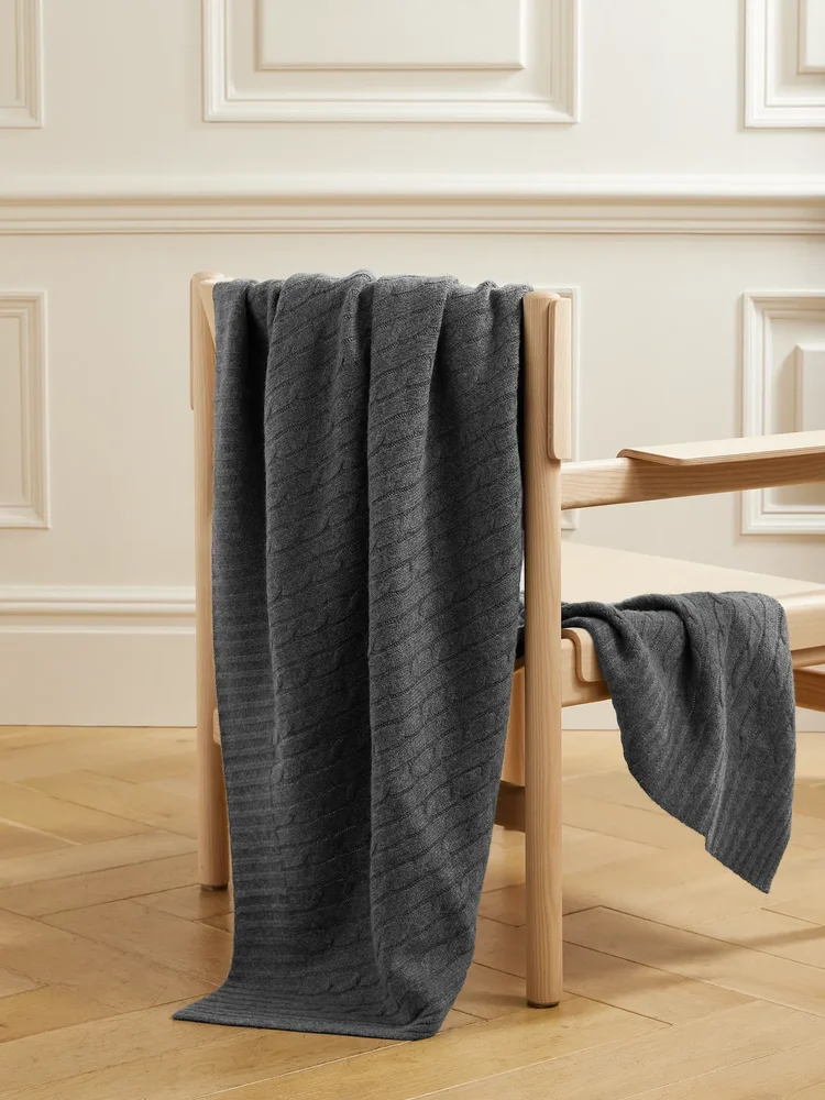 Cable-knit cashmere blanket