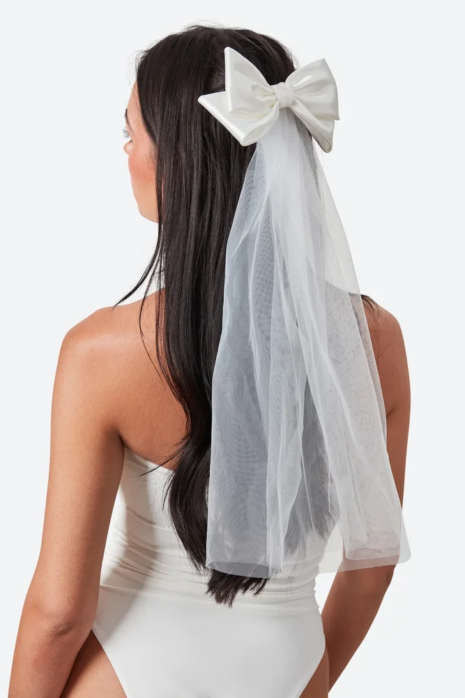 THE BRIDAL VEIL