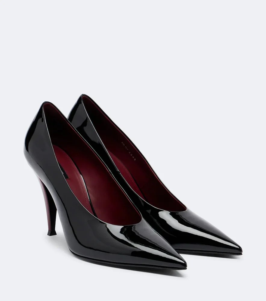 Pointy patent leather pumps