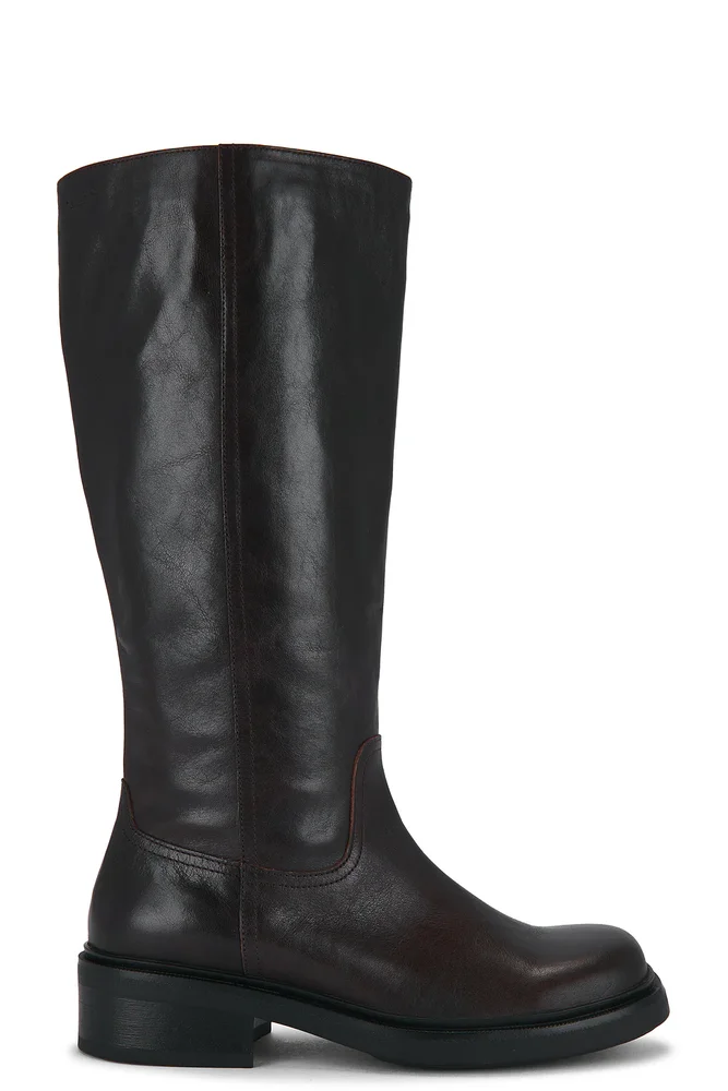 Karlie Boot