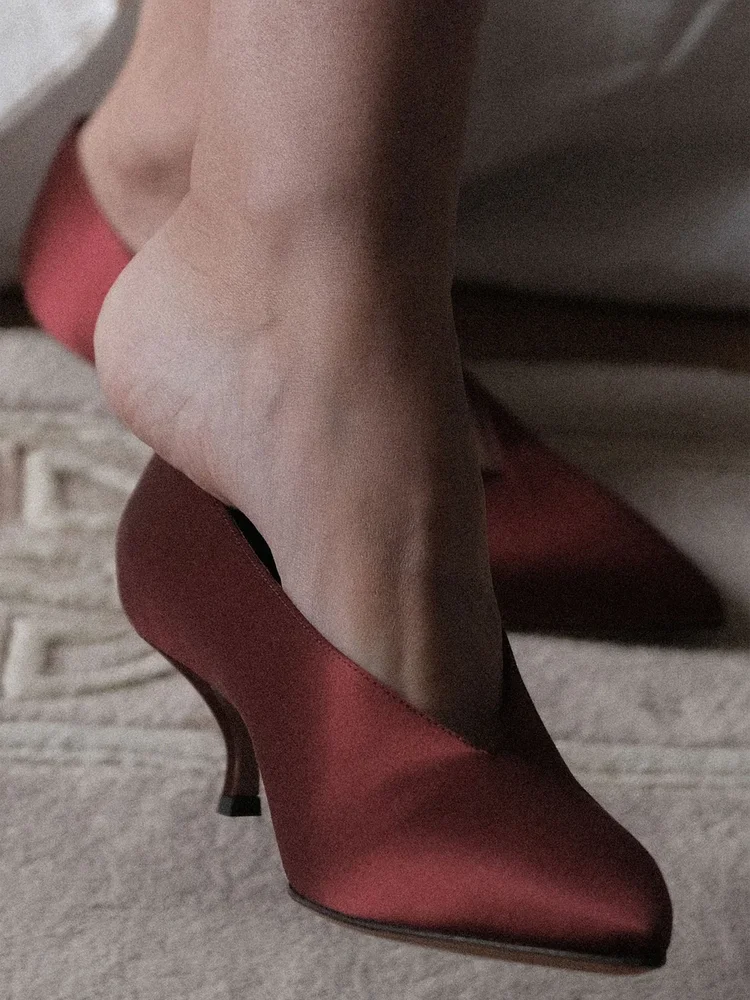 Veneto Satin Pump