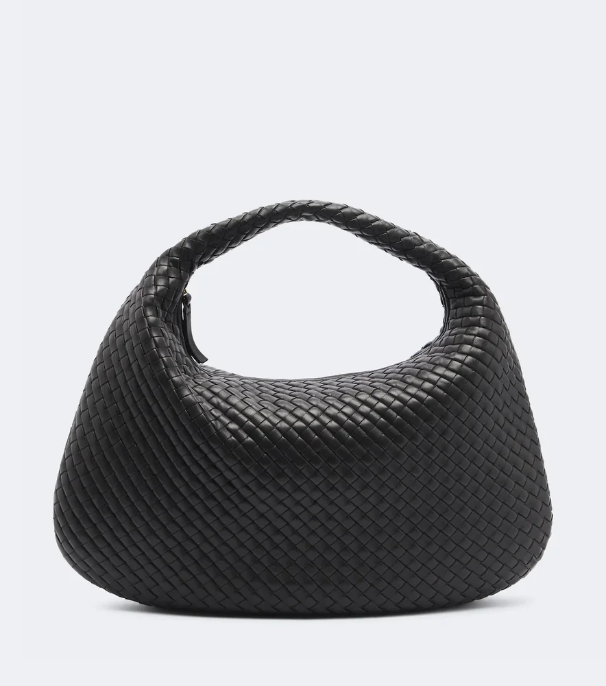 Maxi Veneta Intrecciato leather shoulder bag
