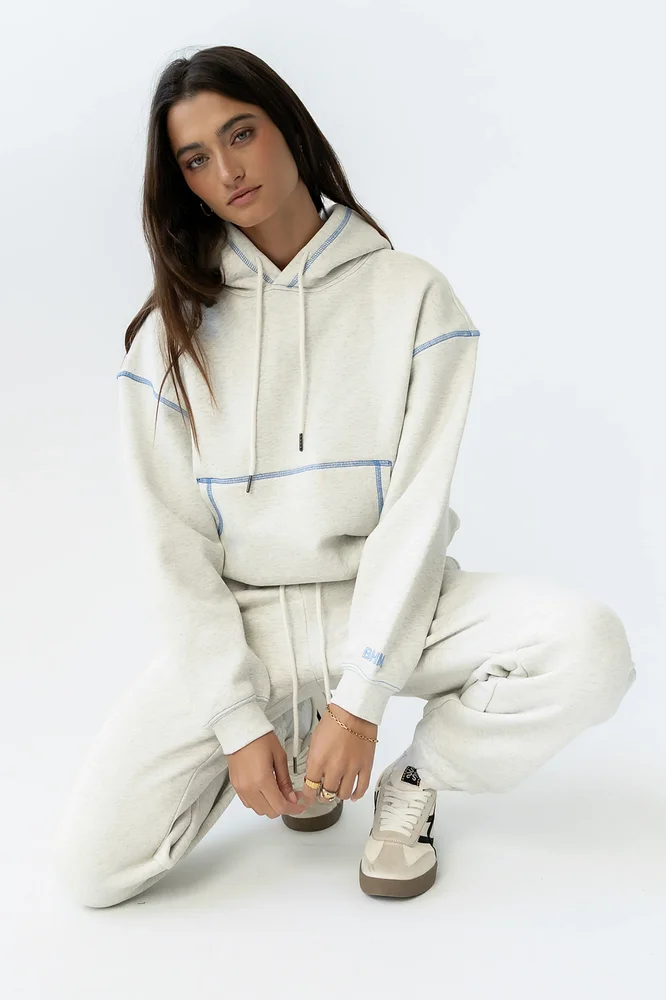 Mozie Contrast Sweatshirt in Grey
