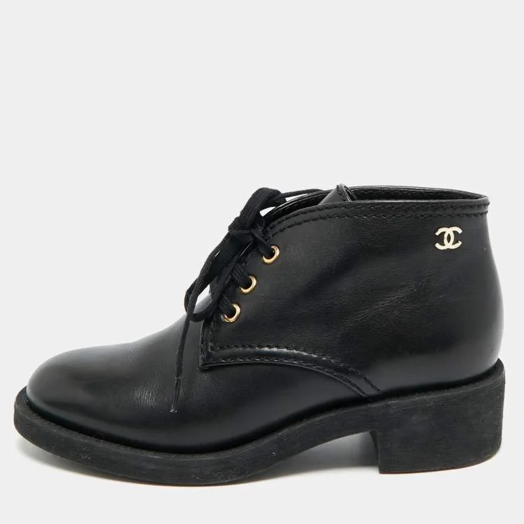 Chanel CC Size 38 Black Leather Lace Up Ankle Length Boots