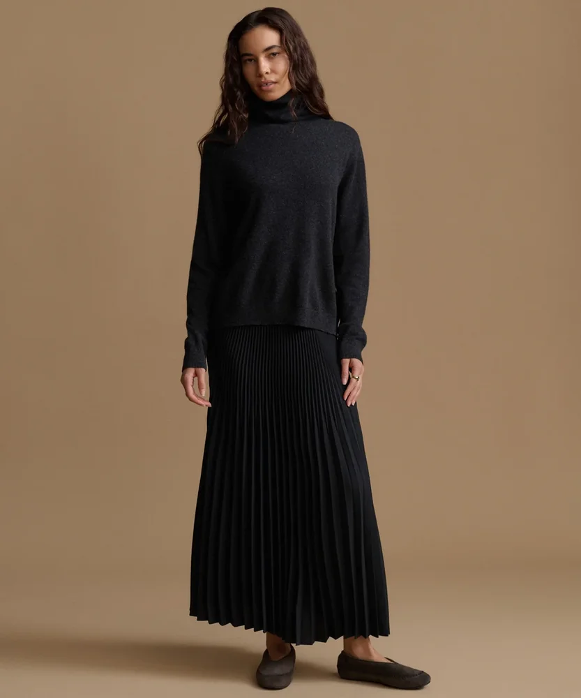 Flynn Cashmere Turtleneck