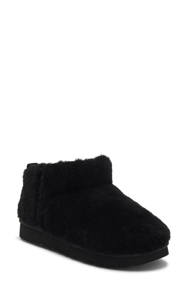Classic Ultra Mini Fluffed Boot in Black