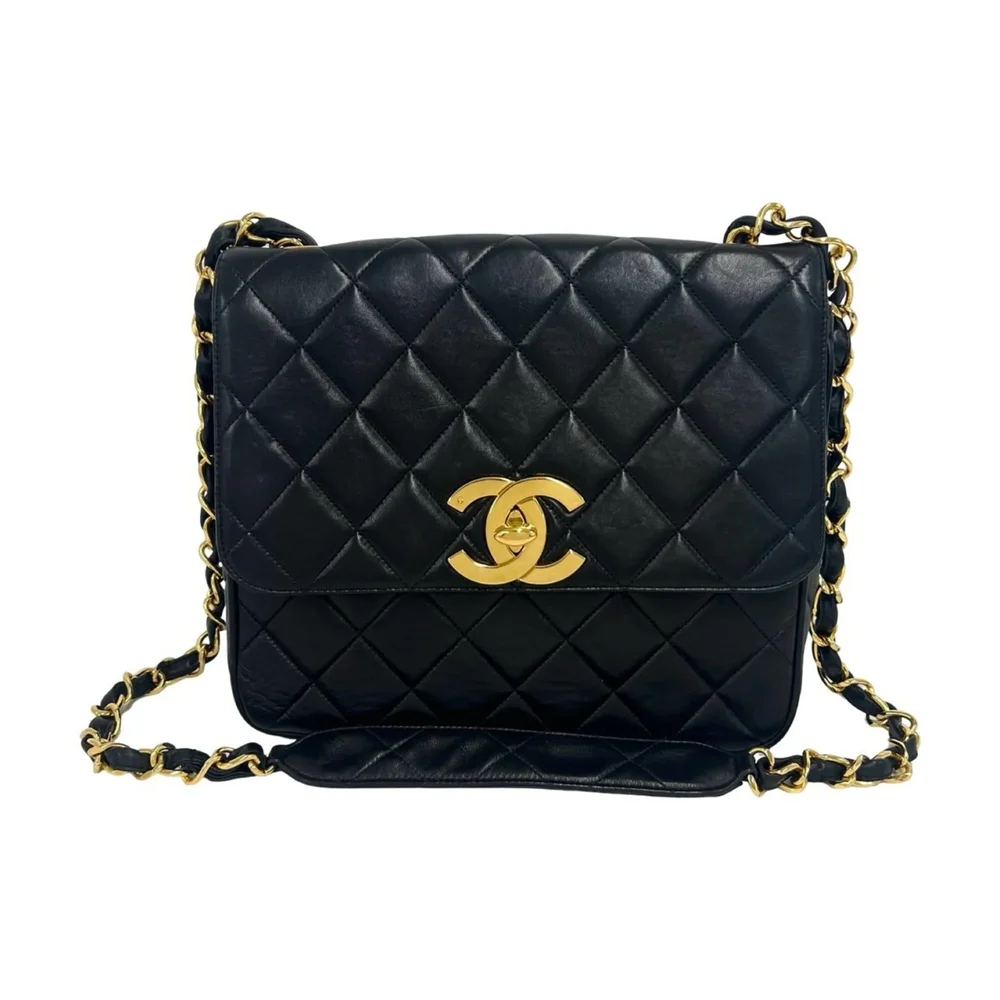 Pre-Owned Chanel Vintage Square CC Flap Bag Quilted Lambskin Medium