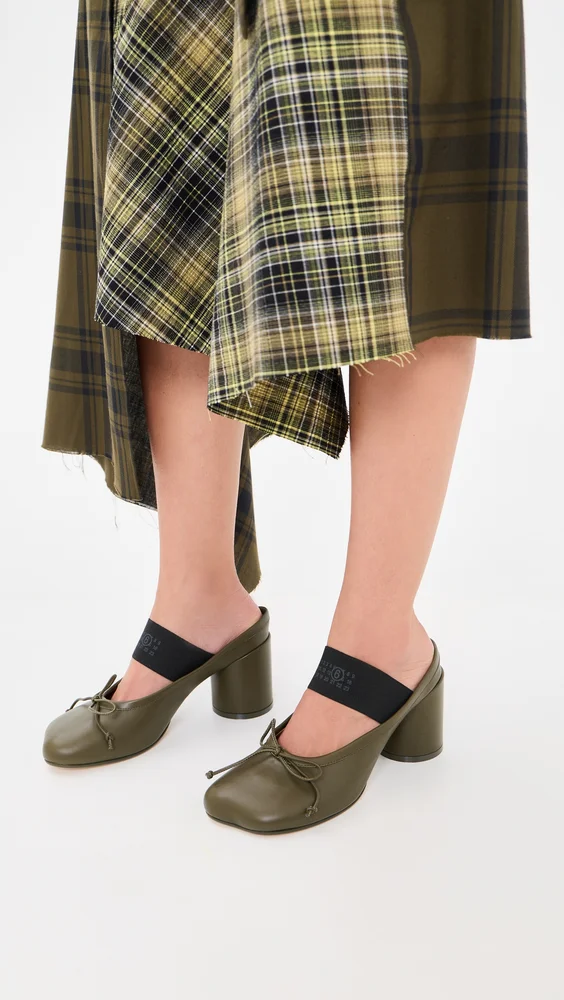 Anatomic Heeled Mules