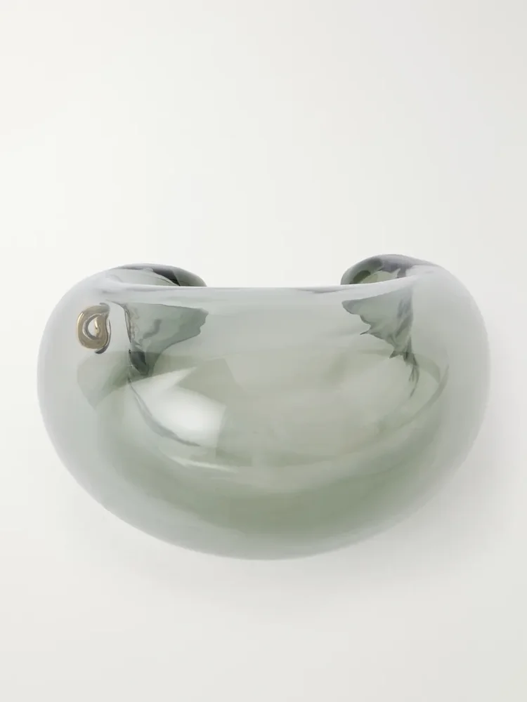Glass cuff