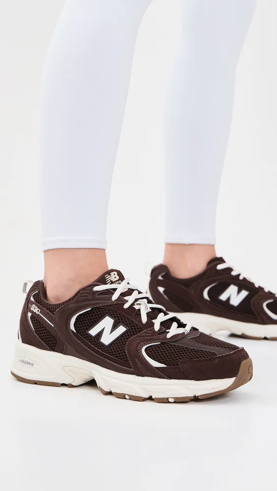 530 Sneakers