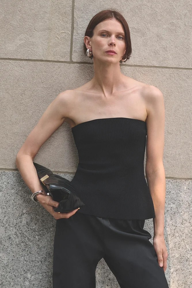 soldout.nyc The Soirée Strapless Top in Black