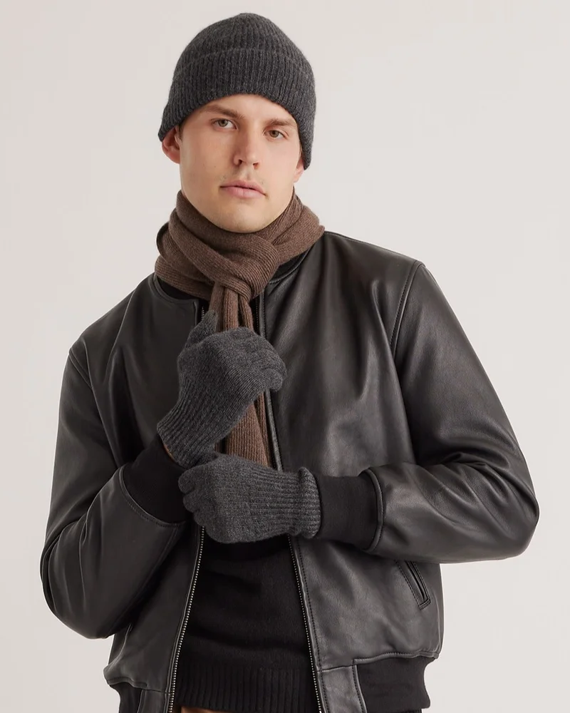 Cashmere Beanie | Quince in Charcoal