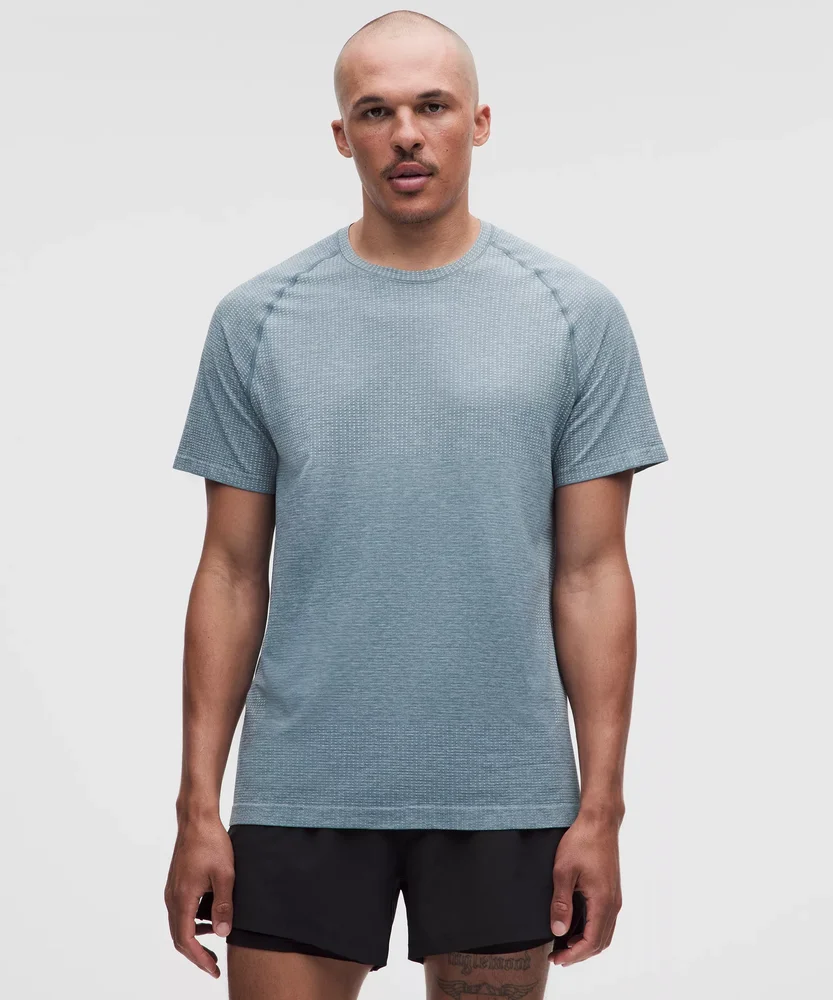 Short-Sleeve Tech Shirt in Blue