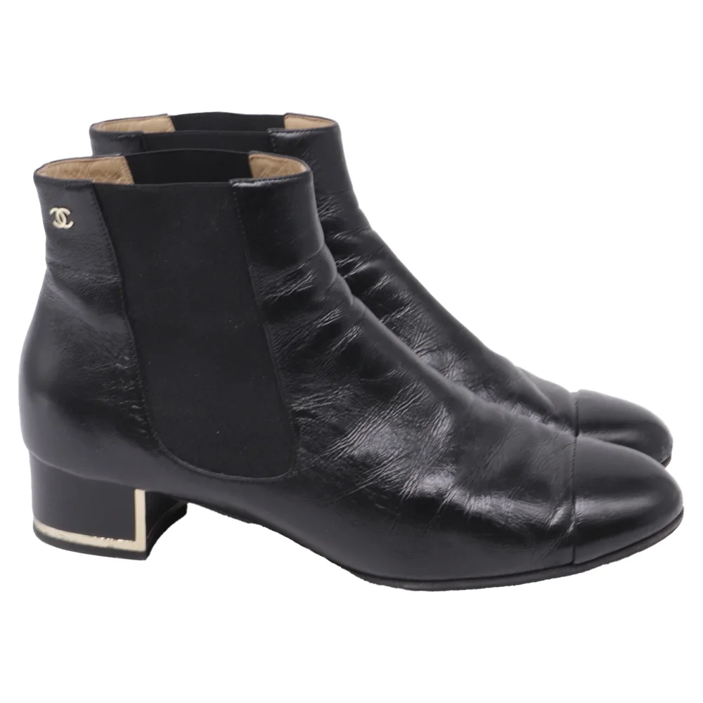 Women's Chelsea Boots with Metallic Heel Trim in Black Leather