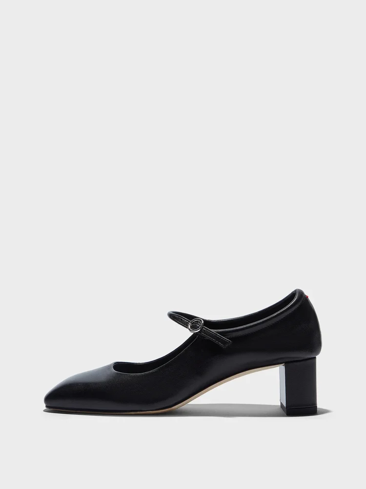 Lina Mary-Jane Pumps