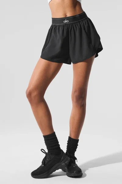 Alo Yoga Match Point Short - Black