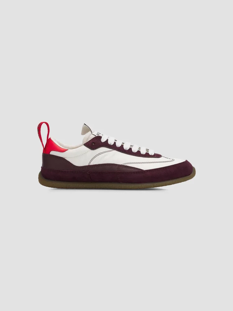 EC1 Colorblocked Low-Top Sneakers