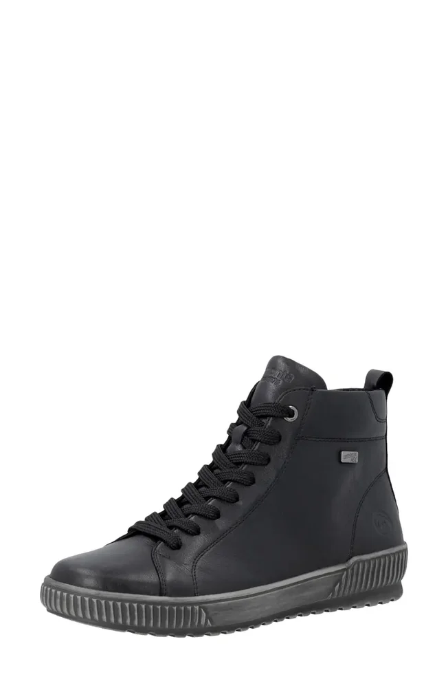 Maditta 82 Leather High Top Sneaker