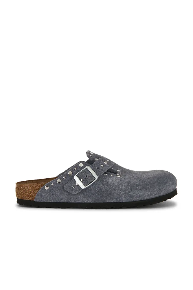 Boston Rivets Clog