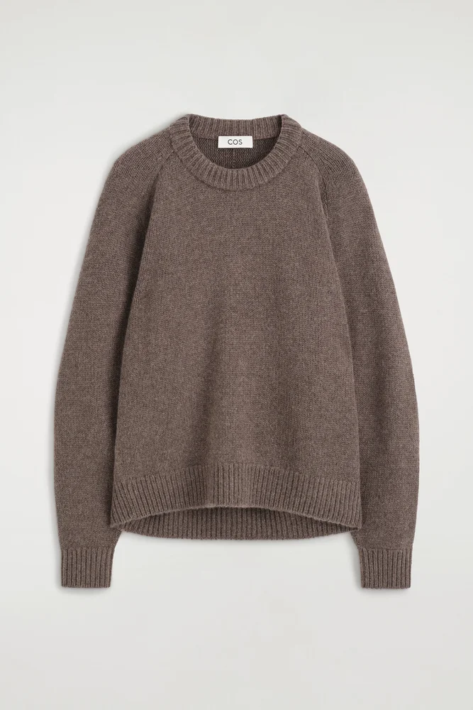 Rounded Cashmere Crew-neck Jumper