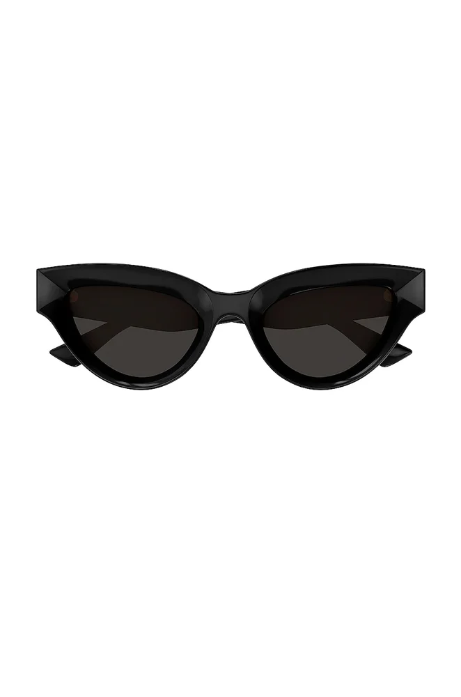 Edgy Cat Eye Sunglasses
