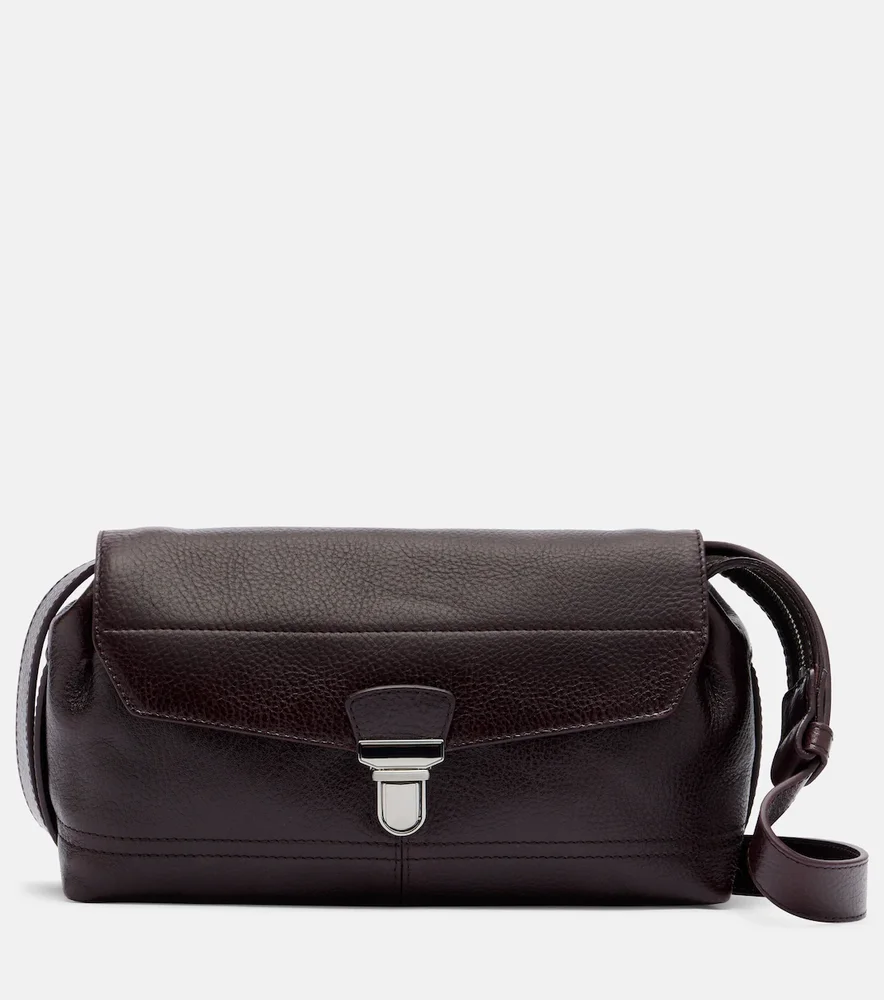 Gear Small leather shoulder bag