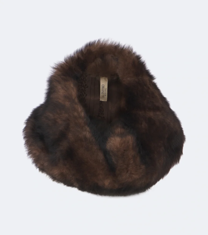 Shearling snood