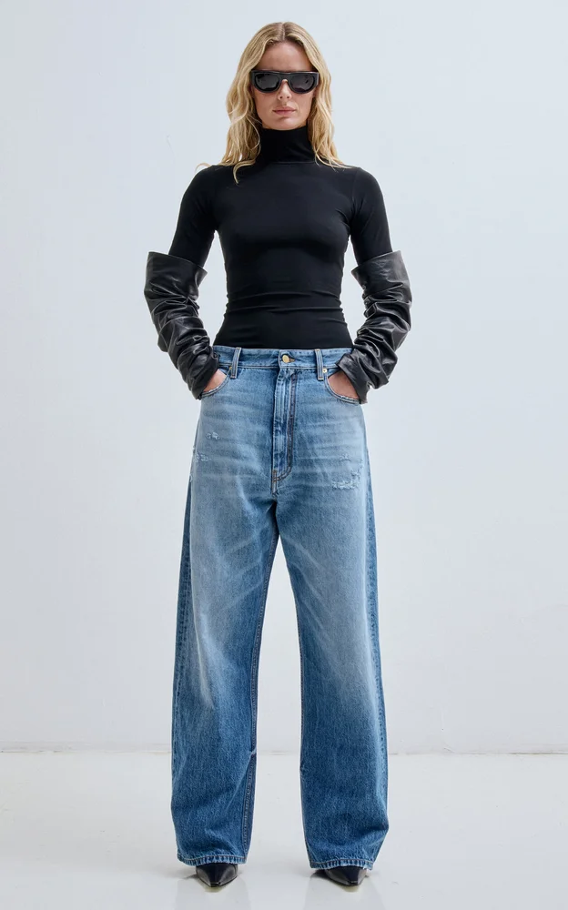 Jules Mid-Rise Wide-Leg Jeans