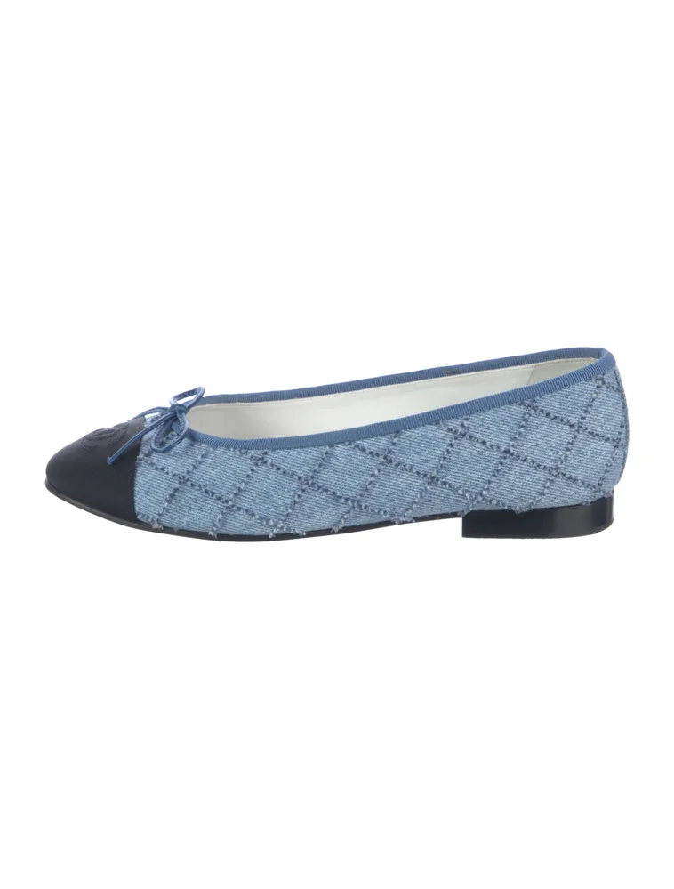 Pre-Owned 2023 Interlocking CC Logo Ballet Flats