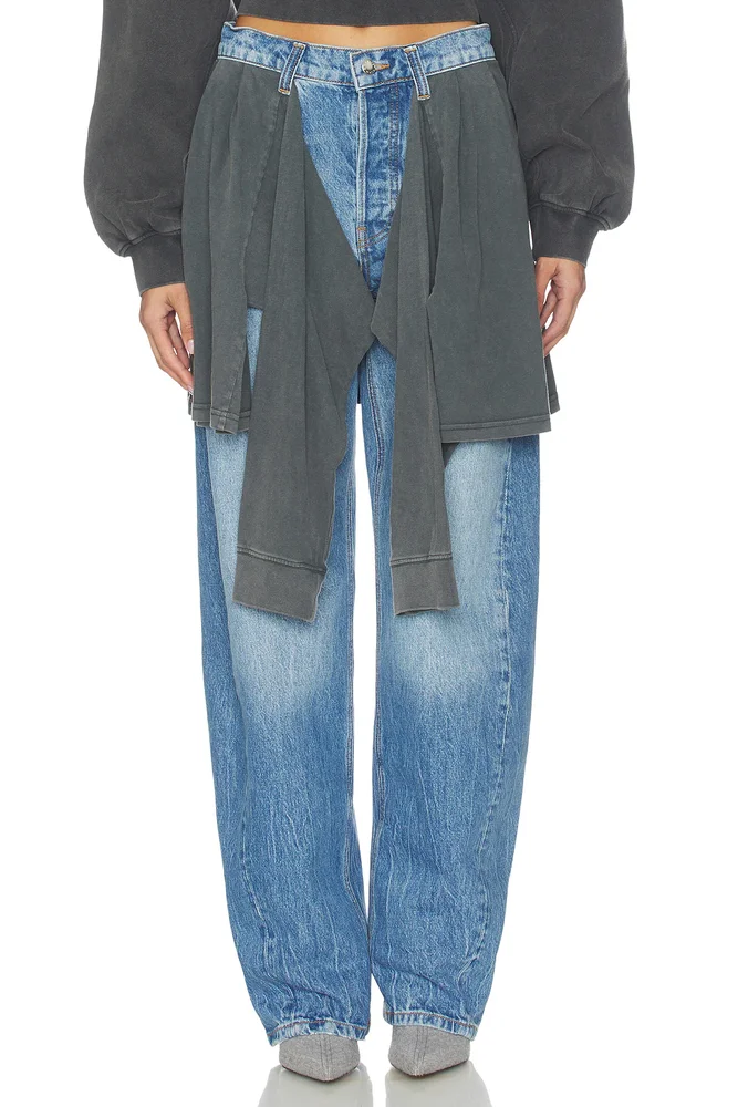 Slouchy Jean With Tied T-shirt