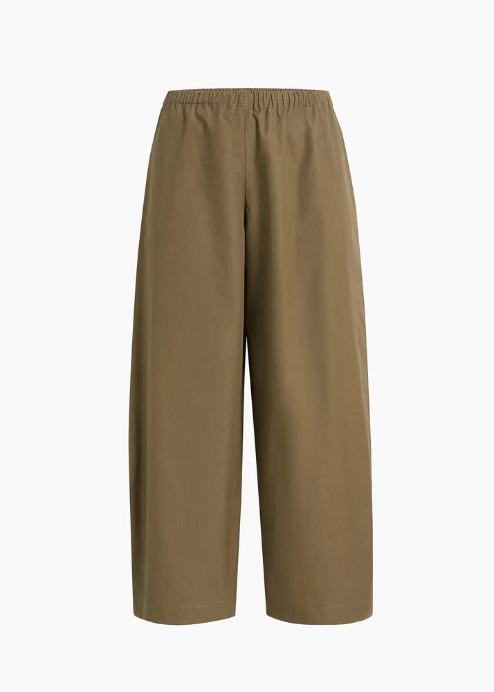 Roma Pant in Dark Olive