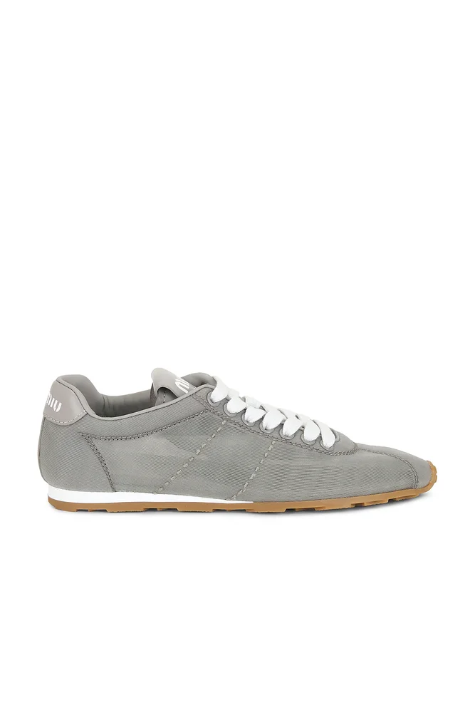 Plume Sneaker