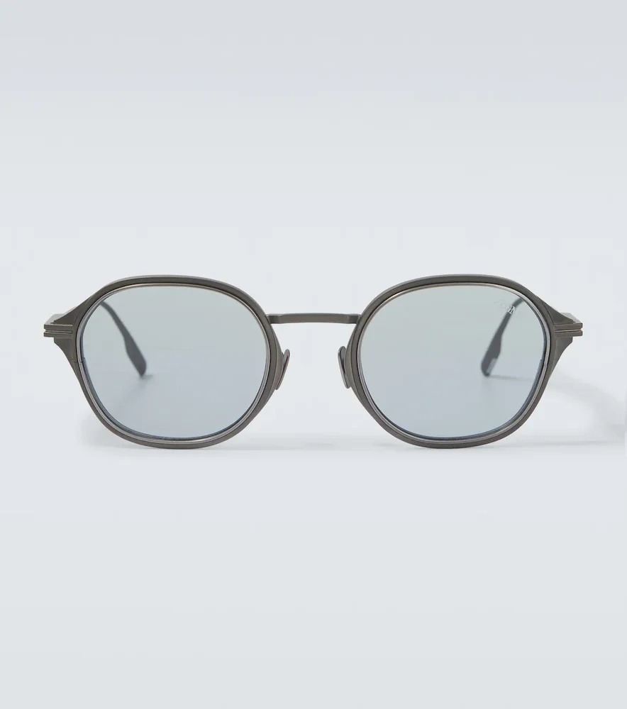 Round sunglasses