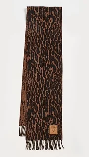 Compact Leopard Wool Scarf