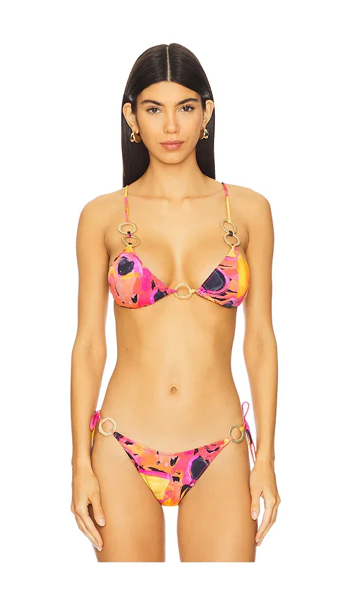 Sade Top Sails