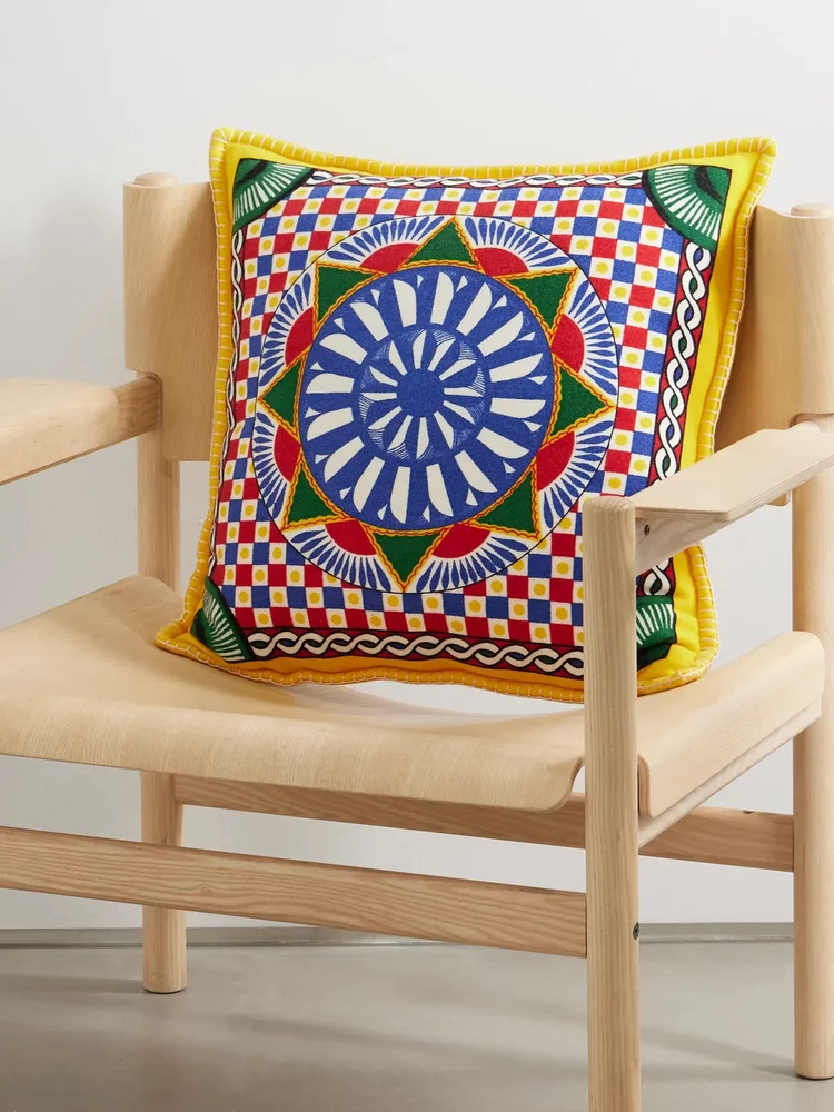 Cashmere-jacquard cushion