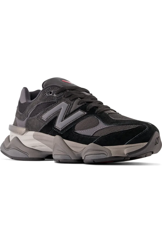 Gender Inclusive 9060 Sneaker
