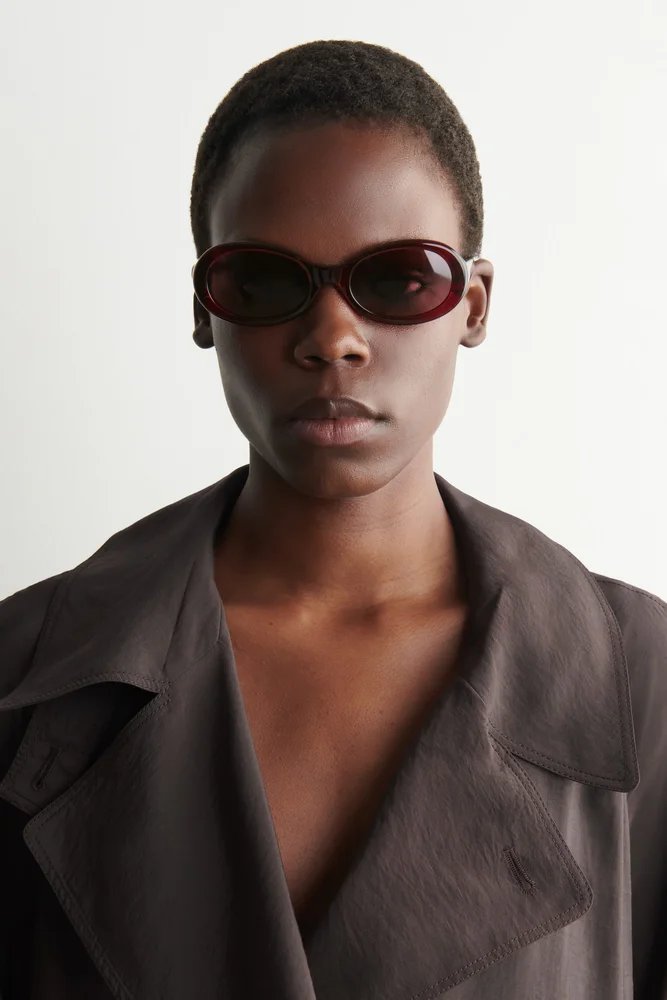 OVAL SUNGLASSES