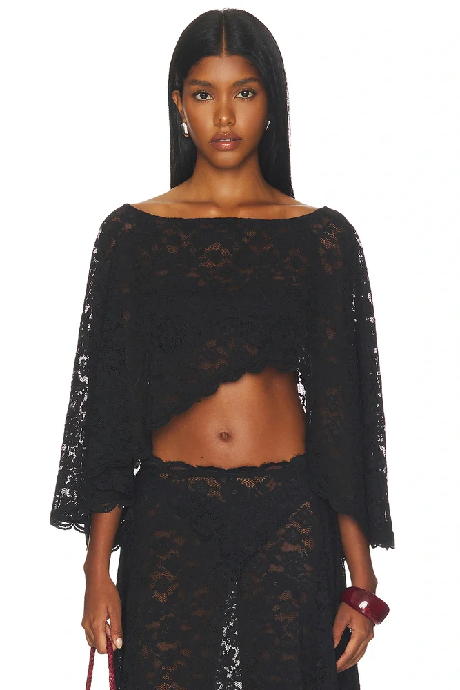 Lacelle Cape